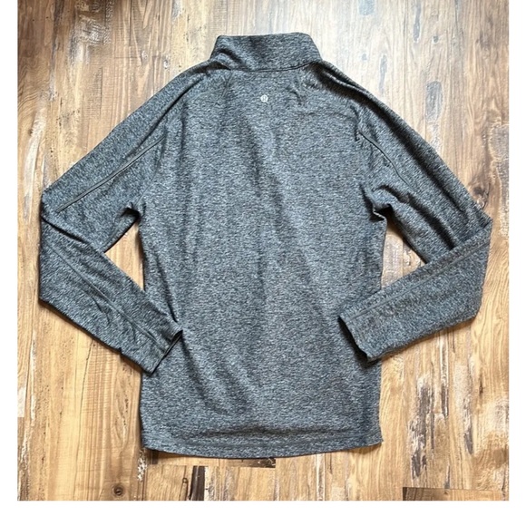 Lululemon Mens Gray 1/4 Zip Pullover LongSleeved Shirt Sz Small - Picture 2 of 4